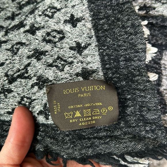 Louis Vuitton Accessories - *Flawed* Louis Vuitton wool silk scarf
